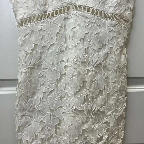 ASTR Lace Dress - Picture 6 of 9